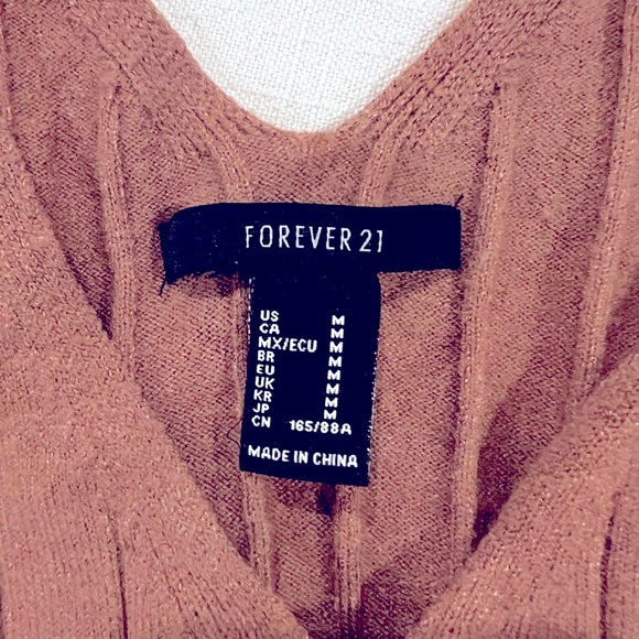 Trendy top bundle - Picture 6 of 7